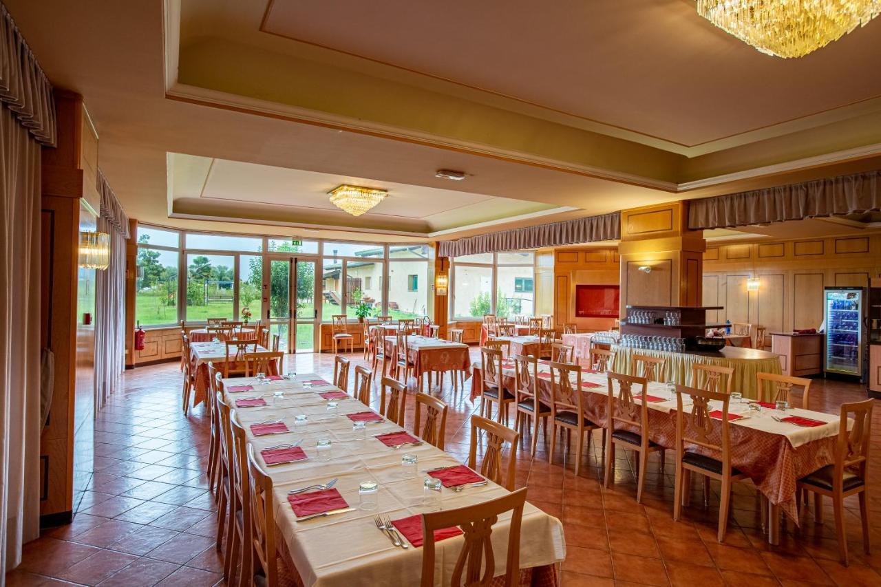 Hotel Villa Strassoldo "Ex Attianese Hotel Restaurant" 茨维纳诺德尔弗瑞 外观 照片