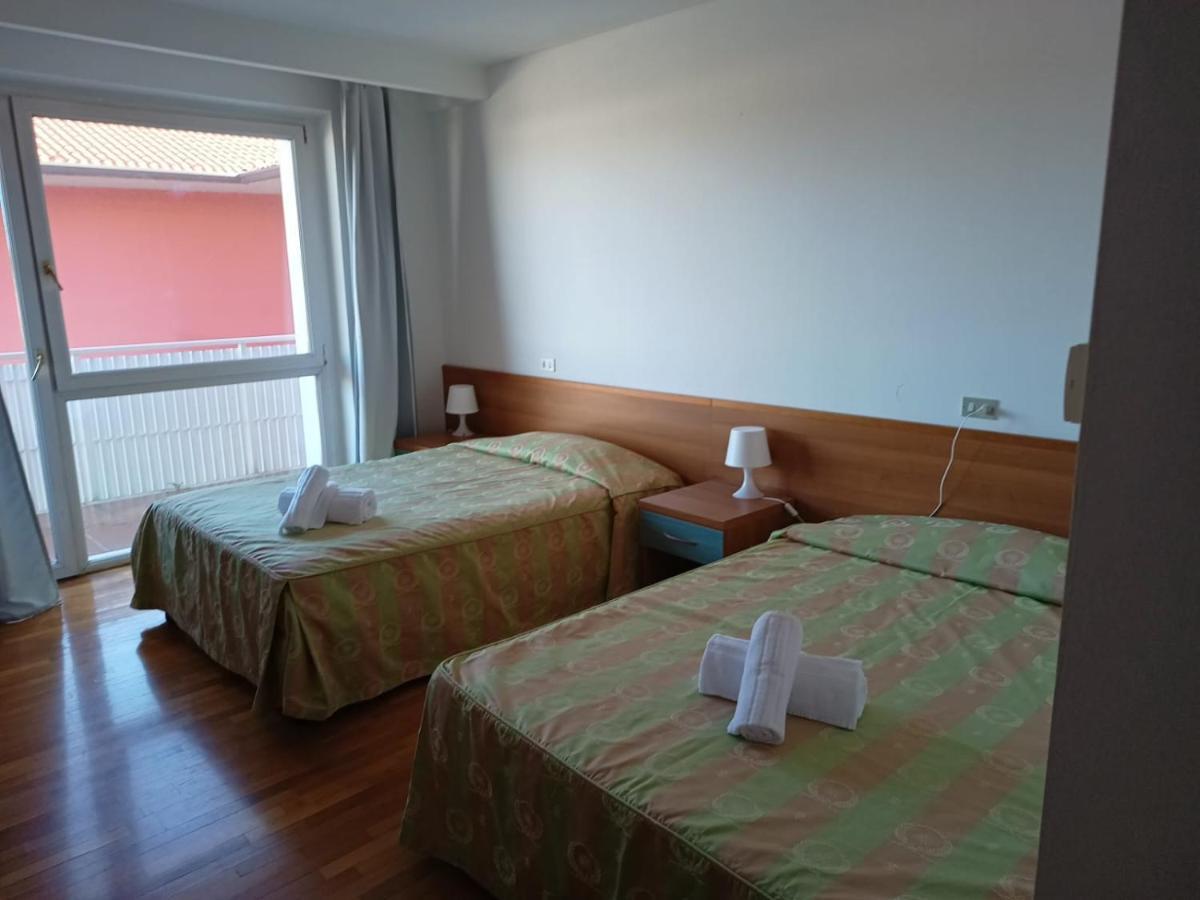 Hotel Villa Strassoldo "Ex Attianese Hotel Restaurant" 茨维纳诺德尔弗瑞 外观 照片
