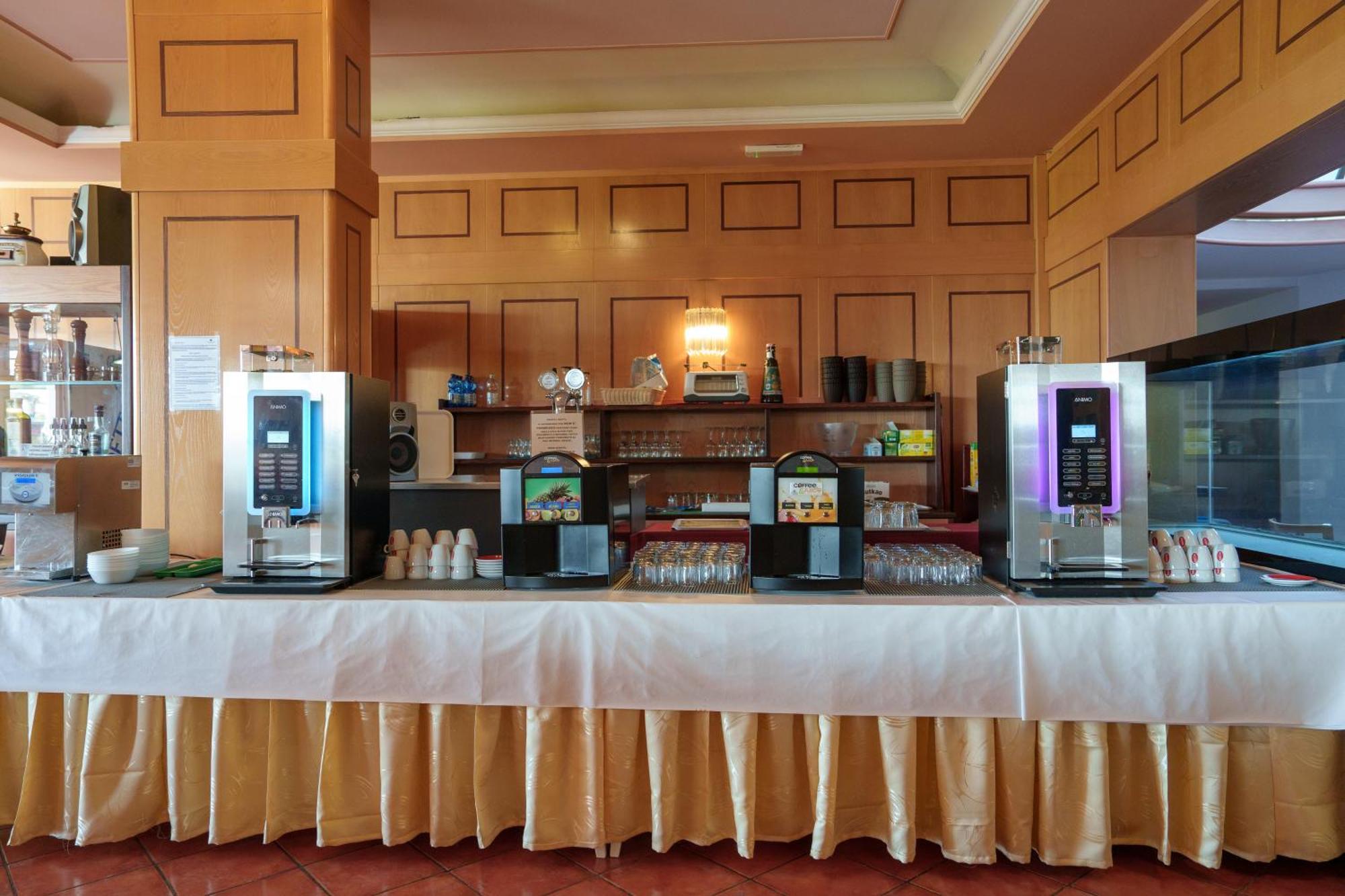 Hotel Villa Strassoldo "Ex Attianese Hotel Restaurant" 茨维纳诺德尔弗瑞 外观 照片