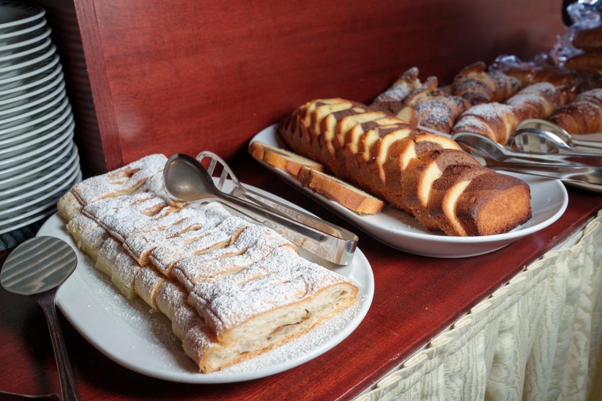 Hotel Villa Strassoldo "Ex Attianese Hotel Restaurant" 茨维纳诺德尔弗瑞 外观 照片