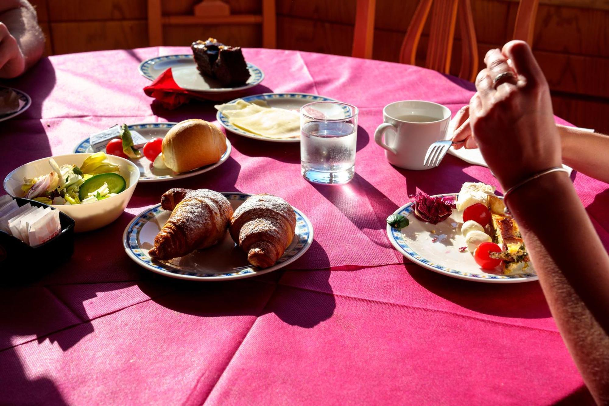 Hotel Villa Strassoldo "Ex Attianese Hotel Restaurant" 茨维纳诺德尔弗瑞 外观 照片